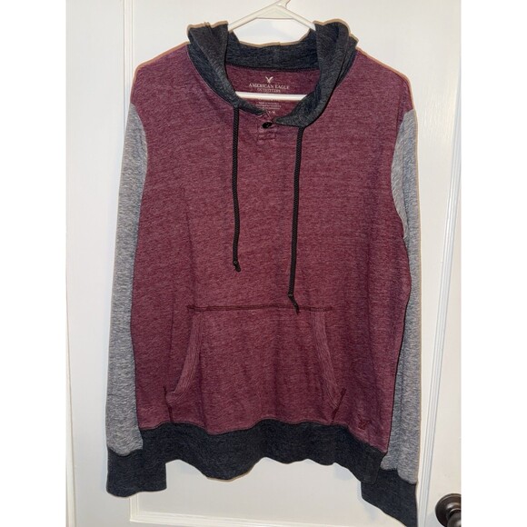 American Eagle Mens M Classic Fit Maroon Long Sleeve Hoodie Pocket - Picture 1 of 3